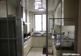 皇冠怡安苑精装修三居两卫家电家具齐全拎包入住随时看房可半年付 - 威海28生活网 weihai.28life.net