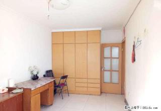 皇冠南区住人3楼，中装，家具家电齐全，3室超底价出租 - 威海28生活网 weihai.28life.net